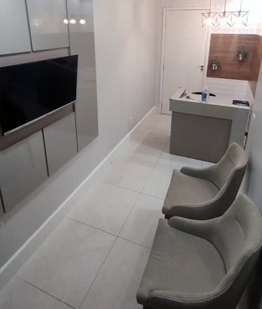 recepção 1 com cadeiras aconchegantes