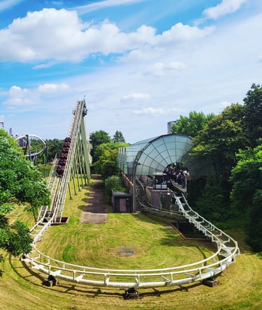 big loop vekoma roller coaster heide park