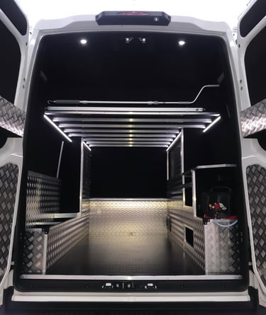 intérieur van lumière caissons habillage chromé