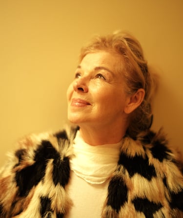 Intuitive Psychic Reader & creator of I Am One Tarot Deck Maya Britan