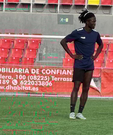 Kris Mac Gallas, jugador de fubol