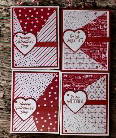 Set of 4 red and white Valentine cards in tri panels