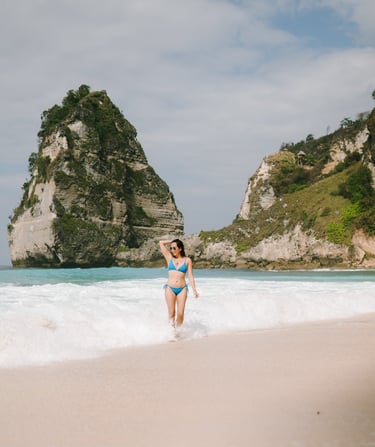 Portrait session at Diamond Beach Nusa Penida Bali