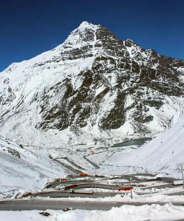 Paso Internacional Los Libertadores, Los Andes, Chile