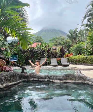 hote los lagos hot springs