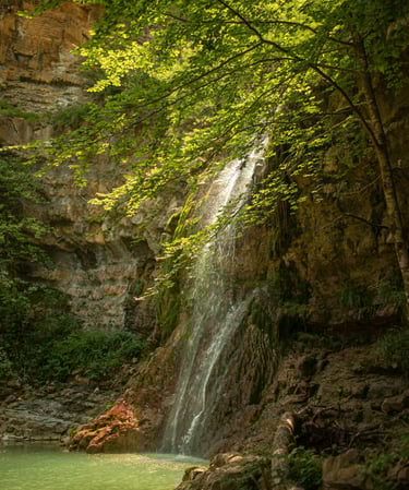 Cascade de l'Aude par la Conciergerie Culturelle Liberalia, beauté naturelle des paysages de l'Aude
