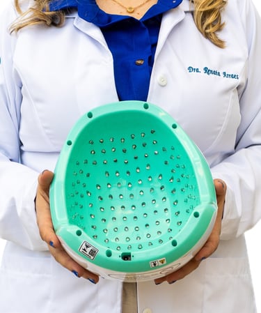 Capacete de fotobiomodulacao transcraniana com luz vermelha e infravermelha