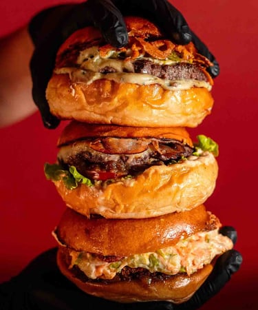 Variedad de Hamburguesas en Rustic La Tebaida Quindío