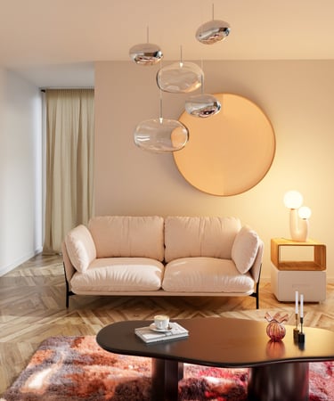 Rendu 3D photoréaliste d’un salon minimaliste avec canapé beige, suspension design en verre chromé et ambiance chaleureuse.