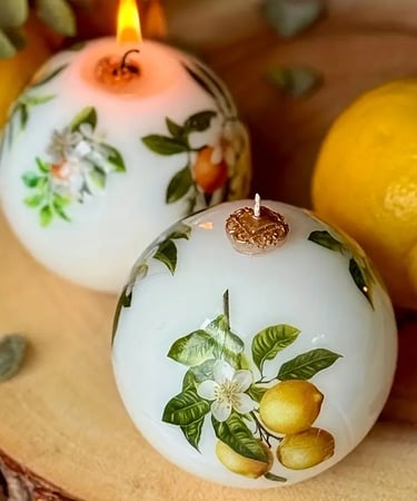 Weihnachtskugel-Kerzen mit blauem Dekor auf Tablett – Workshop in Zürich & Bern