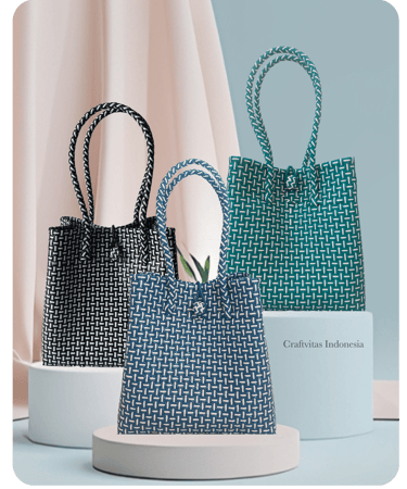 tas anyaman plastik handmade polos warna lurik hitam lurik hijau dan biru desain elegan untuk wanita