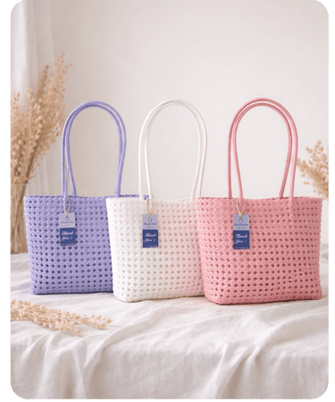 tas anyaman plastik handmade warna pastel ungu putih dan pink cocok untuk souvenir dan penggunaan ha