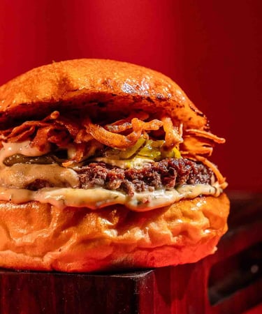 Hamburguesa La Mentirosa en Rustic la Tebaida Quindío