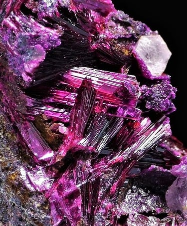 Erythrite