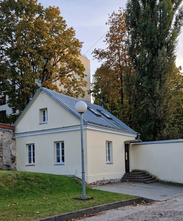 Va Va Mama! namelis