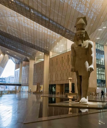 Gran Museo Egipcio Estatua del rey Ramsés II