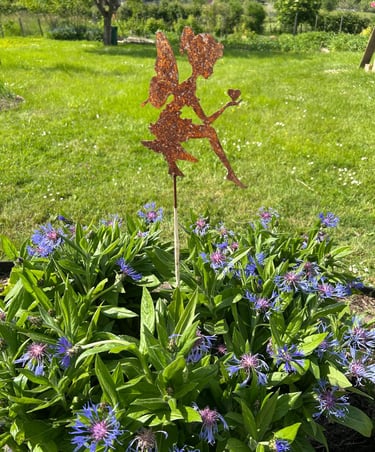 Fée qui suit le fil de son coeur