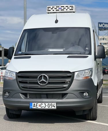 hűtő kisteherautó