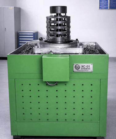 Industrial bearing washing machine for cleaning heavy-duty rolling mill bearings