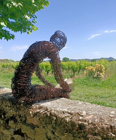 sculpture fil de fer Wilfrid Bricourt domaine de Sevanne Gard
