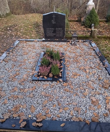 Antanas Gurskas 1870-1948 Uršulė 1892-1963 Kazimieras 1923-1951 Alfonsa 1932-2013