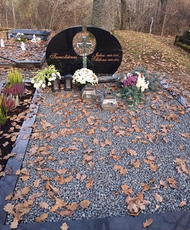 Julius 1922-2010 Aldona 1928-2011