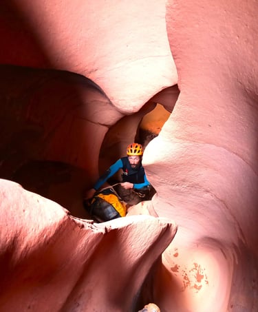 Canyon dans le désert du sahara, Tin Assaran. Séjour exploration canyon avec Canyoning Serre-Ponçon