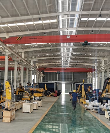 Assembly workshop of truck-mounted crane suppliers