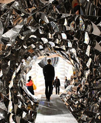 "Your Spiral View" (2002) de Olafur Eliasson