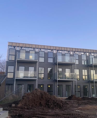 Erhvervsbyggeri og totalrenovering Bygge anlaeg