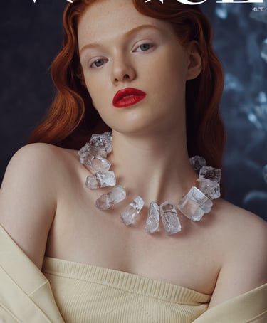Femme rousse couverture de magazine Vogue
