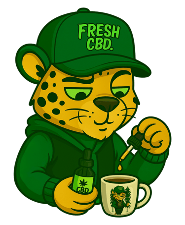 Leopardo Fresh CBD con gorra bebiendo infusión de CBD en taza