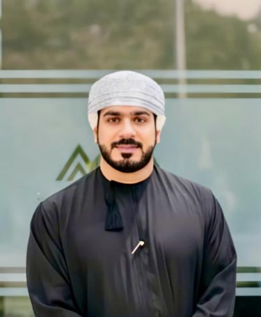 a man in a black shirt and a white hat