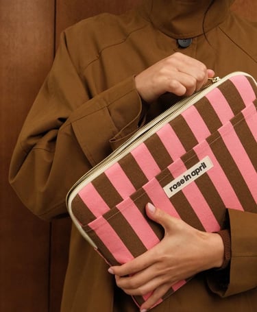 STRIPES FUNKY PINK/OLIVE LAPTOP SLEEVE 13/14