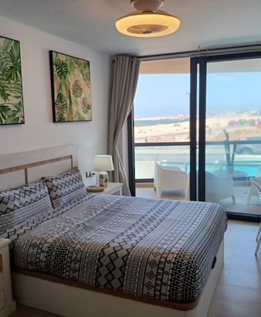 photo of the seaview bedroom of an apartment in Corralejo for seasonal rentals