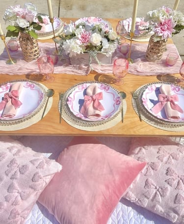 Northeast Georgia's luxury picnic expert Gathered Grace Picnic Co pink preppy bow theme tablescape 