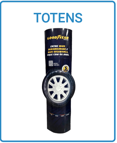 imagem de um totem com um penel no meio do totem