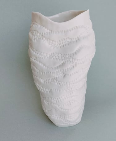 Vase Vagues, 20cm,  Porcelaine blanche