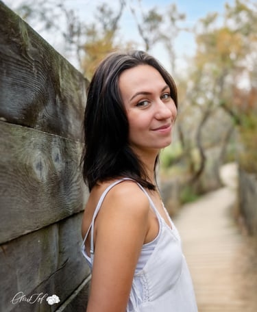 Shooting photo portrait mettant en valeur la la beauté du modèle dans la nature , 66 , Canet