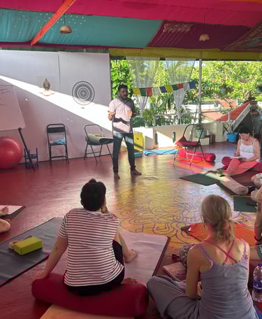 deutschsprachige Yogalehrerausbildung Kerala