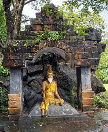 thailand phang nga Tham Ruesi Sawan Tham Luk Suea Cave