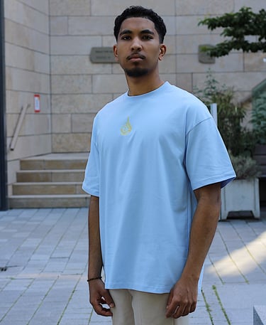 Baby Blue oversized T-shirt made from 100% premium cotton, minimalist design, relaxed fit – Noon 