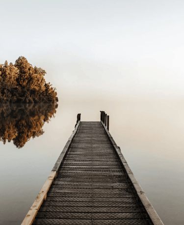 Individualios holistinės sesijos - tiltas ežere