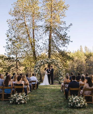 WEdding ceremony at Evergreen Terrace at Kowana Valley