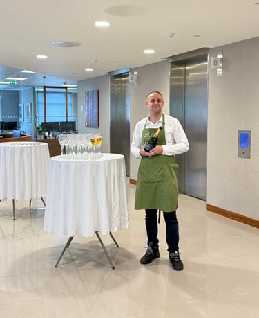 Sommelier; Aproned Mixologist Sommelier; Hire sommelier