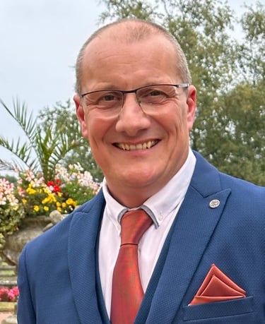 Essex Celebrant Hockley Funeral Celebrant Male Essex