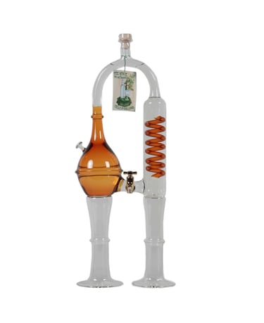 Alambic cuivre de l'absintherie Guilloud du val de travers