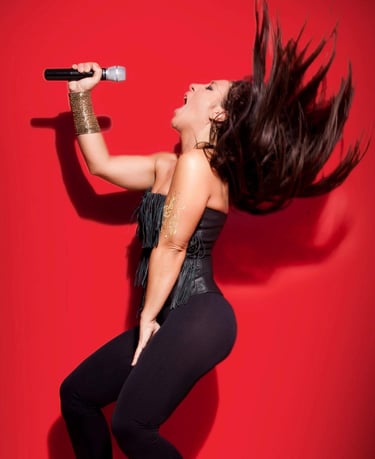 Susana Villegas artista remember wave agency love the 90´s