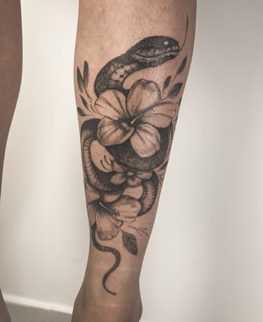 Tatuagem feminina - Ursato Tattoo Studio