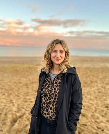     Charlotte Fairley offering female hormone health consultation 